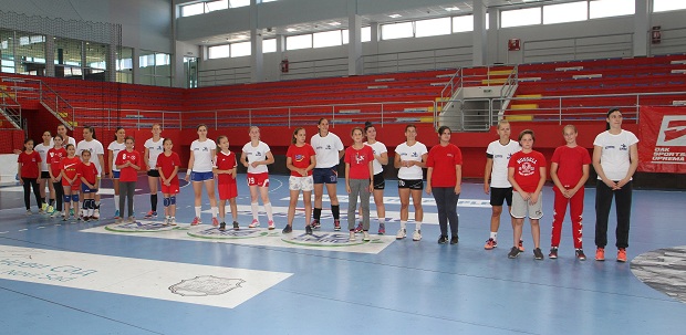 Danijela Kričak, Selena Tančić i Miljana Djordjević oduševljene igrom i atmosferom na utakmici Reprezentacija SBRL – Minakva